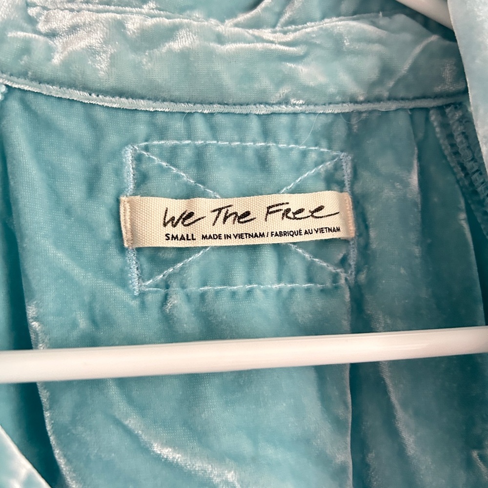We The Free Light Blue Button Down Shirt - Picture 4 of 5